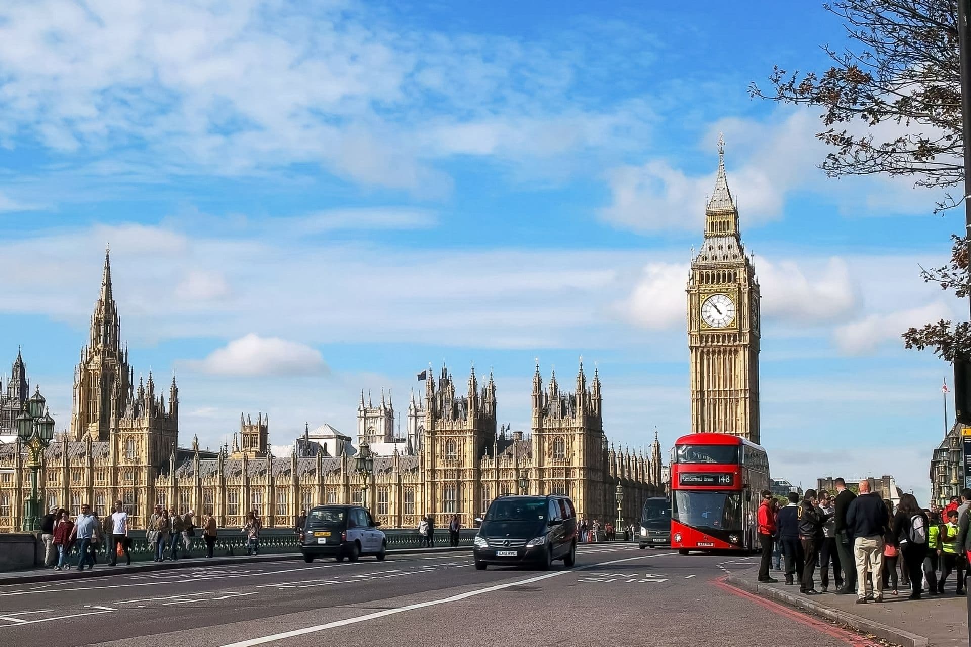 Cataract Surgery Cost in the UK (2026 Guide)
